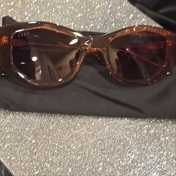 Diff Eyewear Zoe Dusk Gradient Sunglasses - Picture 7 of 7